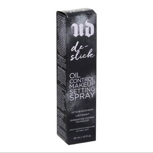 Urban Decay Oil Control Makeup Setting Spray NWT